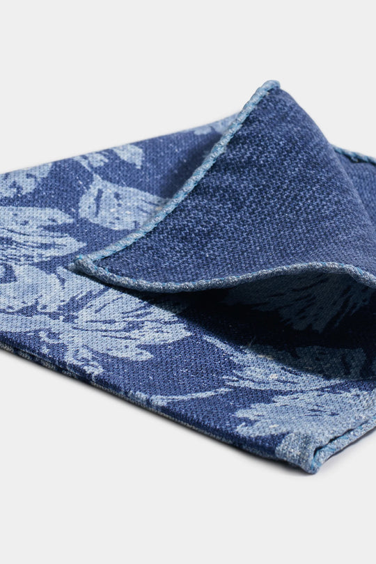 Blue macro flower pocket square - Made in Italy