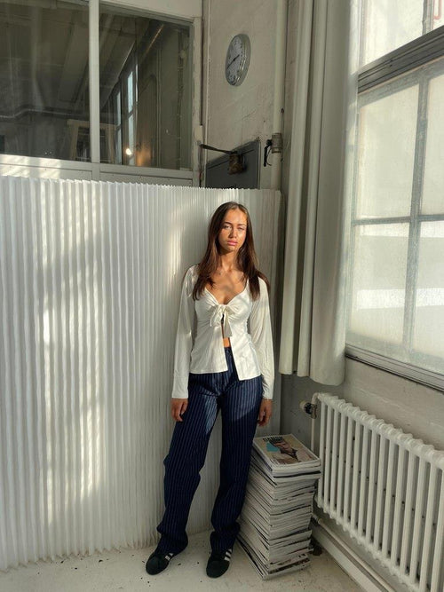 Merle – Blouse élégante avec détail de nœud