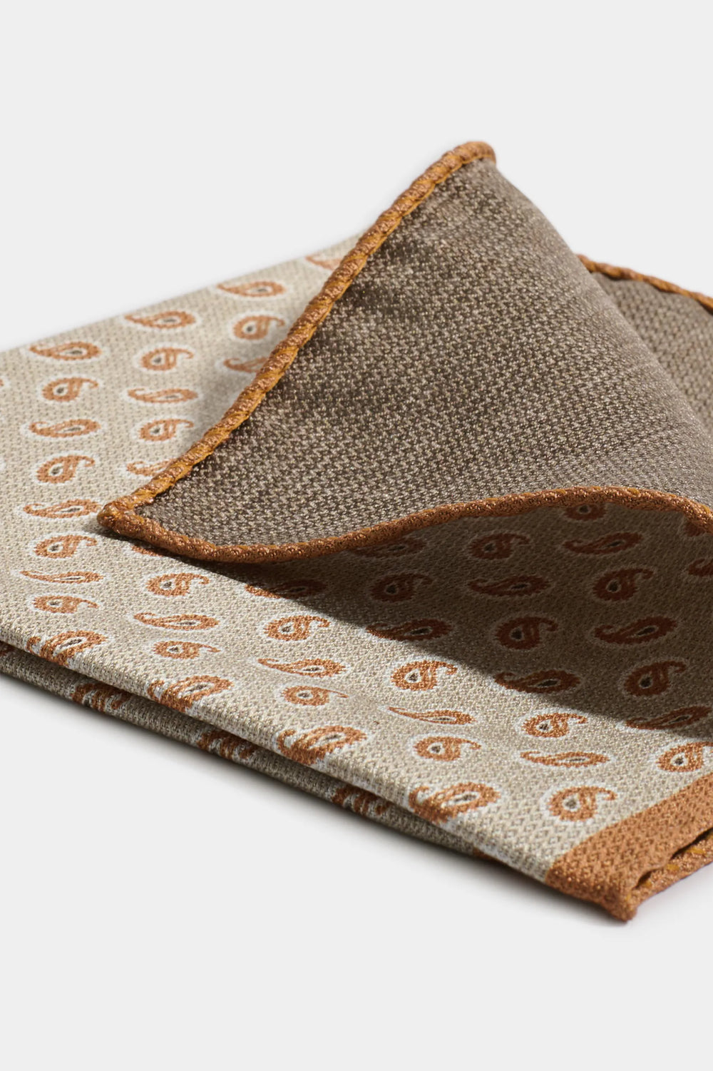 Sand paisley pocket square - Made in Italy